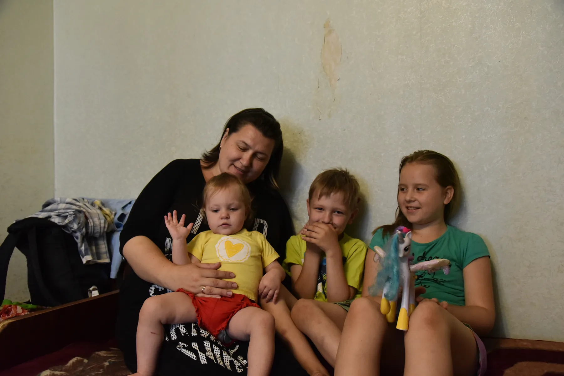 Mutter mit drei Kindern, Familie Komarov